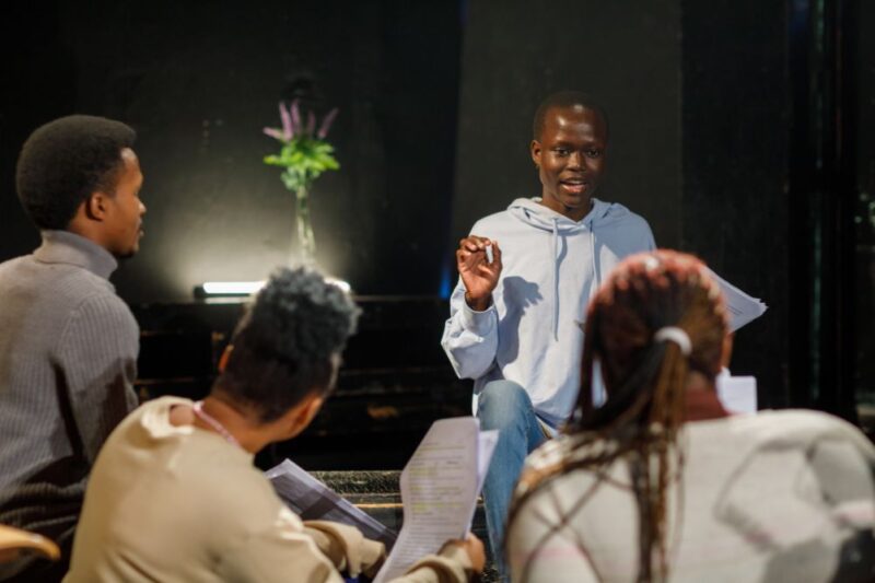 CHOOSING THE RIGHT ACTING SCHOOL IN CANADA FACTORS TO CONSIDER Best Acting Schools in Canada